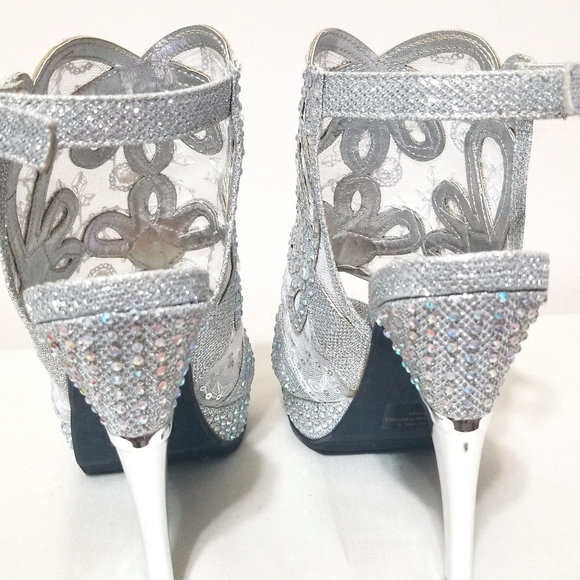 Womens heels - Picture 2 of 8